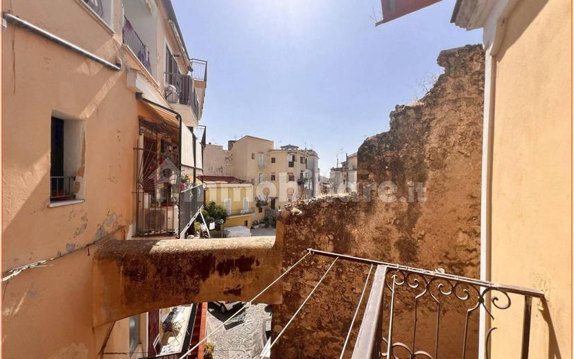 Bilocale largo Sant'Anna, Centro, Formia — foto 12 di 18
