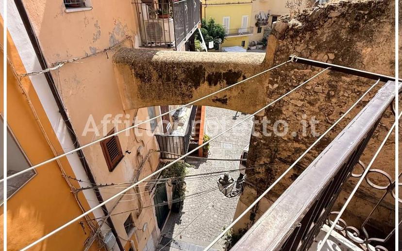 Bilocale largo Sant'Anna, Centro, Formia — foto 14 di 18
