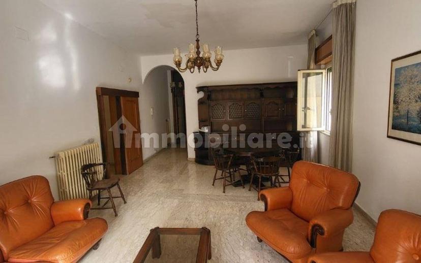 Trilocale corso Umberto I 68, Centro, San Salvo — foto 4 di 8