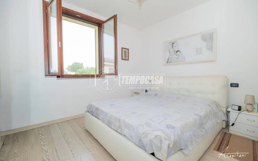 Bilocale via Matilde di Canossa 36, Centro, Quattro Castella — foto 2 di 23