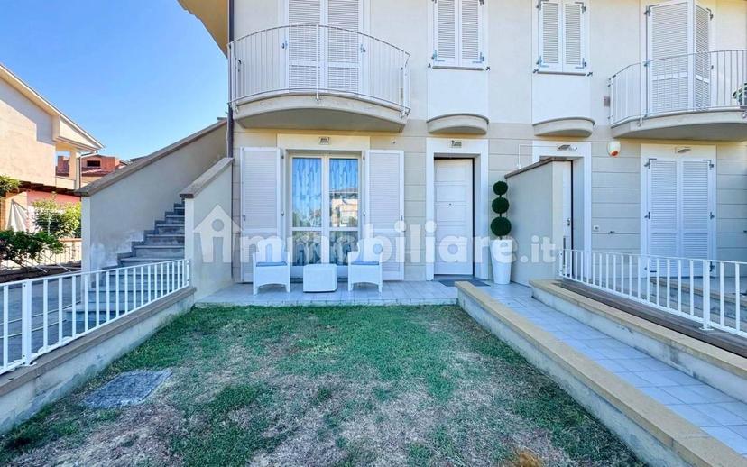 Appartamento via Luigi Einaudi,, Ponsacco — foto 4 di 35