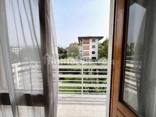 Appartamento via Robinie, Lido di Camaiore, Camaiore