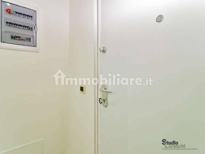 Trilocale via Edmondo De Amicis, 10, Cologna Caraverio, Castello di Brianza — foto 4 di 43
