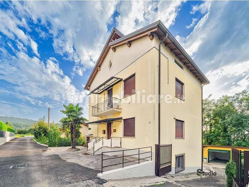 Trilocale via Edmondo De Amicis, 10, Cologna Caraverio, Castello di Brianza — foto 21 di 43
