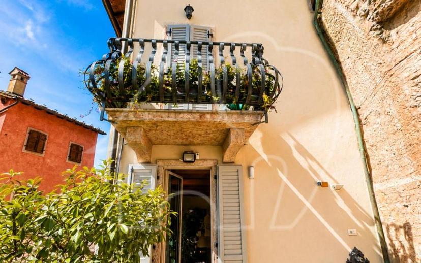 Villa unifamiliare via San Martino, Semicentro, Trento
