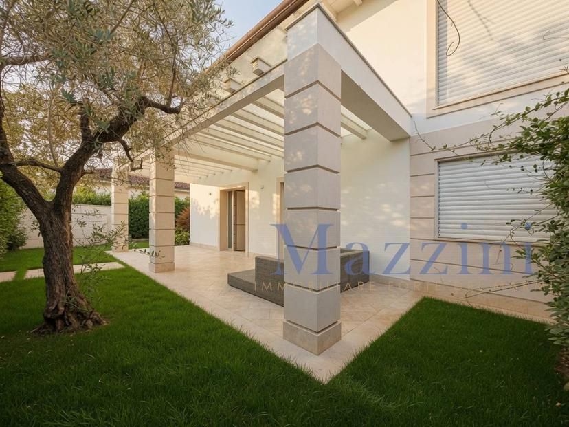 Villa bifamiliare via Civitali, Vittoria Apuana, Forte dei Marmi — foto 36 di 41