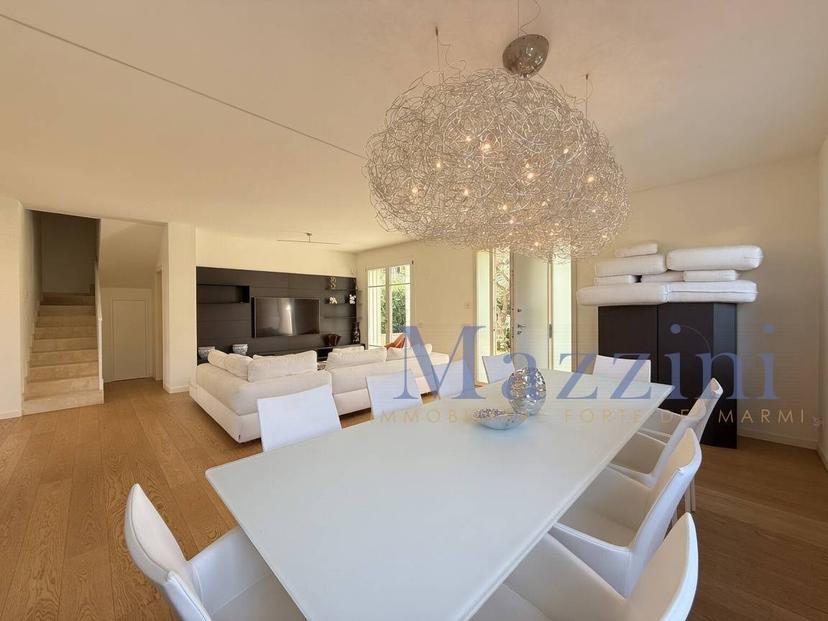 Villa bifamiliare via Civitali, Vittoria Apuana, Forte dei Marmi — foto 17 di 41