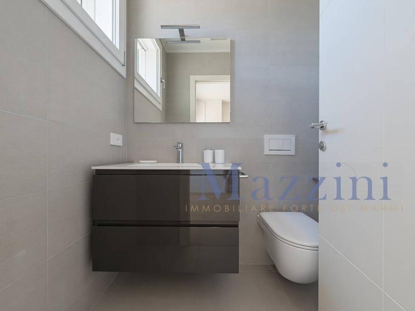 Villa bifamiliare via Civitali, Vittoria Apuana, Forte dei Marmi — foto 30 di 41