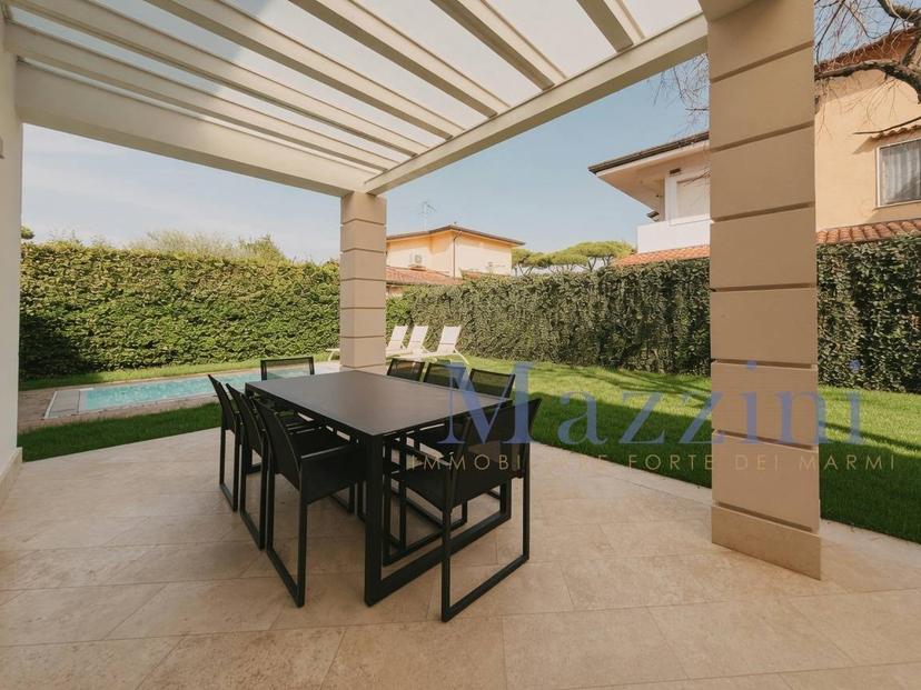 Villa bifamiliare via Civitali, Vittoria Apuana, Forte dei Marmi — foto 15 di 41