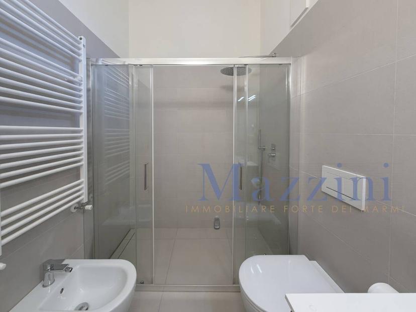 Villa bifamiliare via Civitali, Vittoria Apuana, Forte dei Marmi — foto 32 di 41