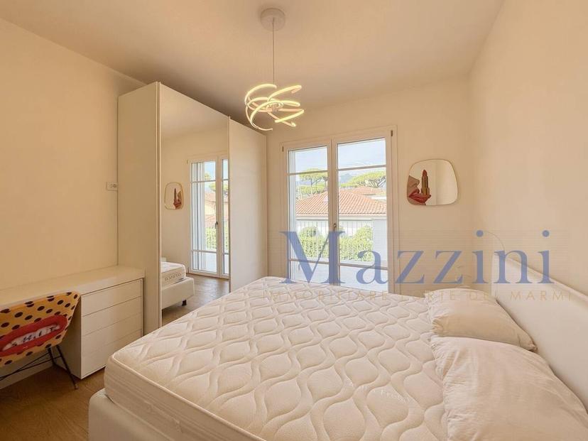 Villa bifamiliare via Civitali, Vittoria Apuana, Forte dei Marmi — foto 25 di 41