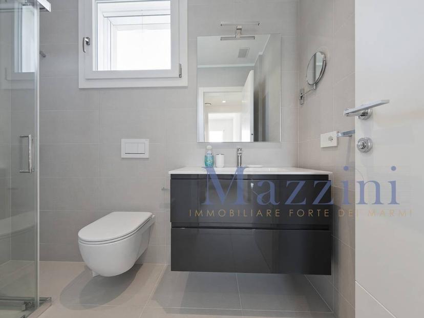 Villa bifamiliare via Civitali, Vittoria Apuana, Forte dei Marmi — foto 9 di 41