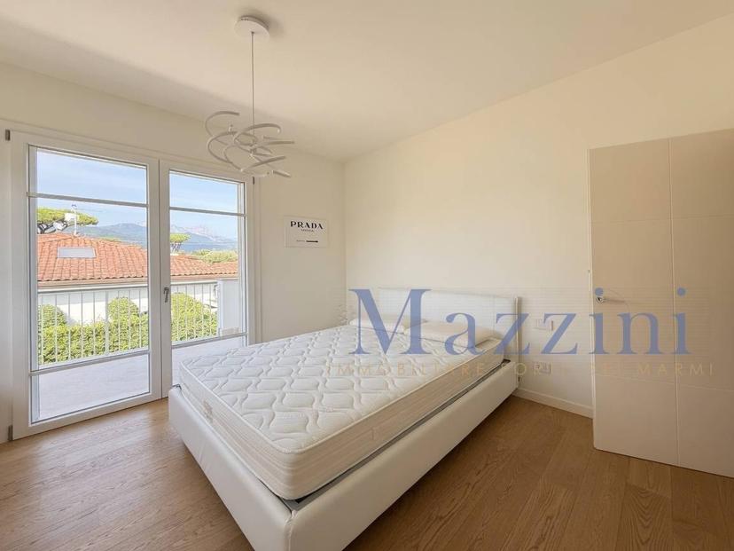 Villa bifamiliare via Civitali, Vittoria Apuana, Forte dei Marmi — foto 18 di 41