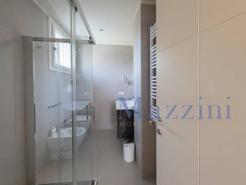 Villa bifamiliare via Civitali, Vittoria Apuana, Forte dei Marmi — foto 38 di 41