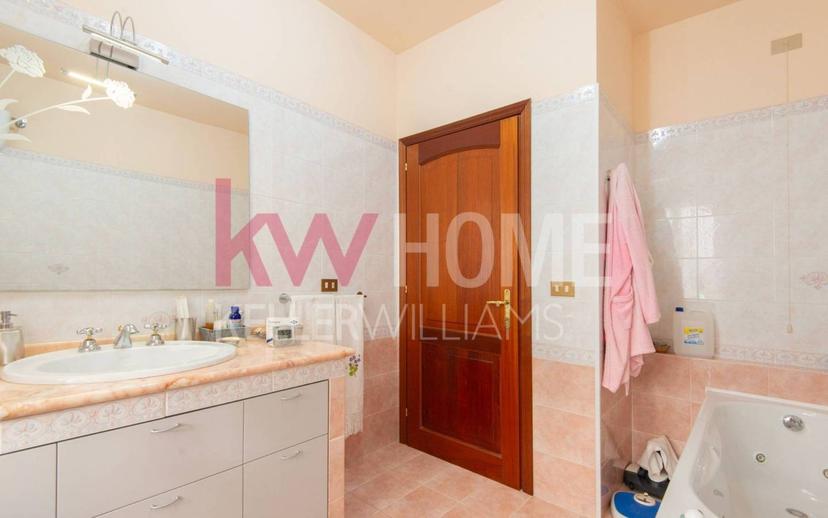 Villa bifamiliare via Giuseppe Di Vittorio, Casette, Città Sant'Angelo — foto 3 di 27