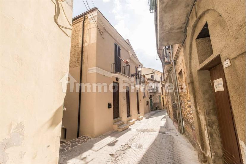 Trilocale corso Umberto I, 37, Centro, Città Sant'Angelo — foto 34 di 45