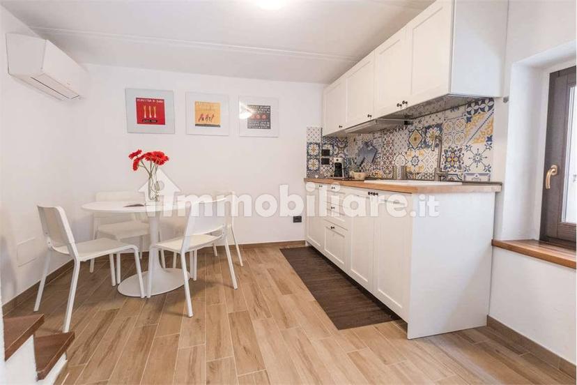 Trilocale corso Umberto I, 37, Centro, Città Sant'Angelo — foto 40 di 45