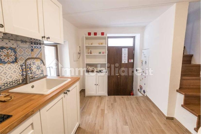 Trilocale corso Umberto I, 37, Centro, Città Sant'Angelo — foto 23 di 45