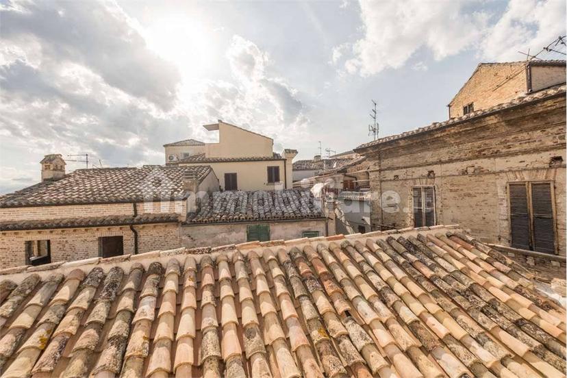 Trilocale corso Umberto I, 37, Centro, Città Sant'Angelo — foto 25 di 45