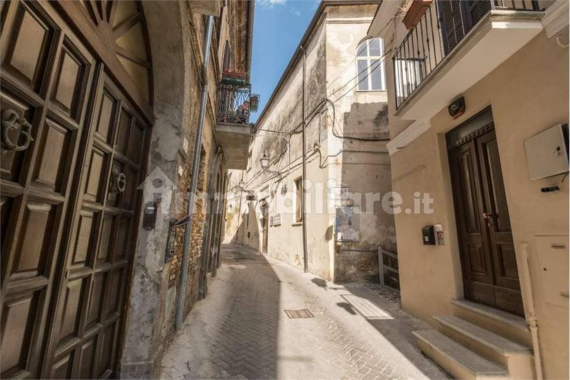 Trilocale corso Umberto I, 37, Centro, Città Sant'Angelo — foto 12 di 45