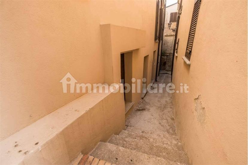 Trilocale corso Umberto I, 37, Centro, Città Sant'Angelo — foto 37 di 45