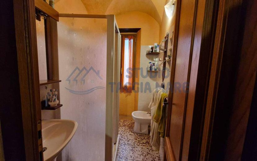 Trilocale via Marco Bianchi 19, Centro, Badalucco — foto 6 di 11