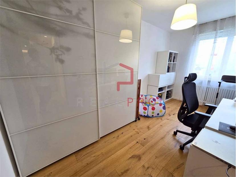 Appartamento via   Sauro, Centro, Laives — foto 17 di 24