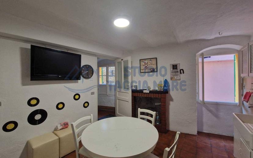 Terratetto unifamiliare via Ruffini 4, Centro, Badalucco — foto 10 di 14