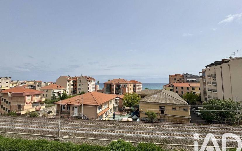 Trilocale via AURELIA 90, Centro, Ceriale — foto 6 di 25