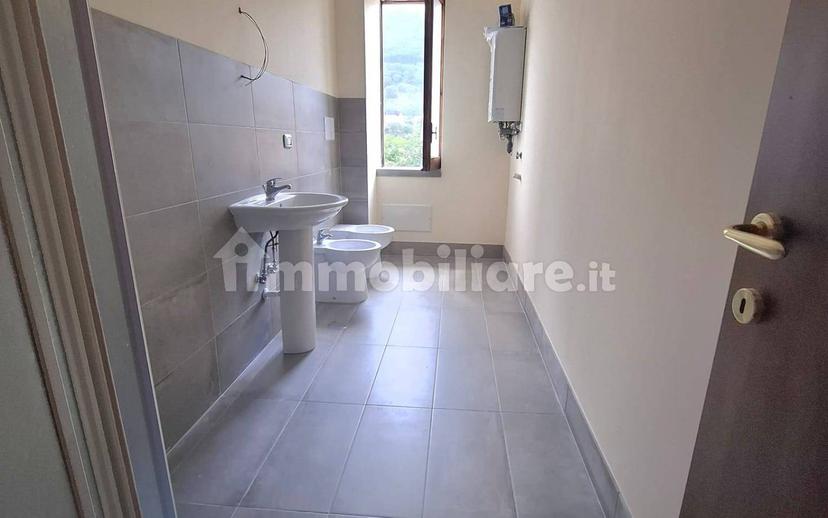 Bilocale traversa 2 Taverna Campanile 121, Centro, Monteforte Irpino — foto 3 di 13