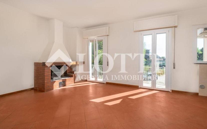 Appartamento via Garibaldi, Centro, Vicopisano — foto 9 di 18