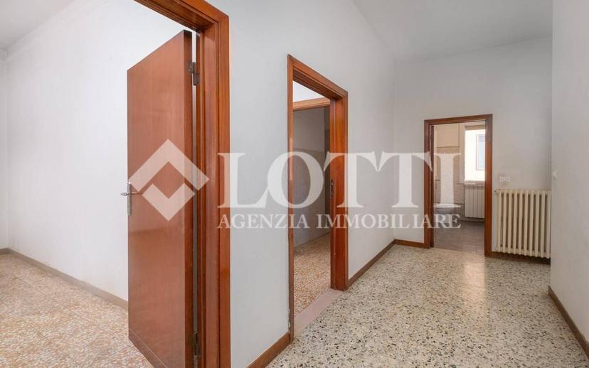 Appartamento via Garibaldi, Centro, Vicopisano — foto 7 di 18