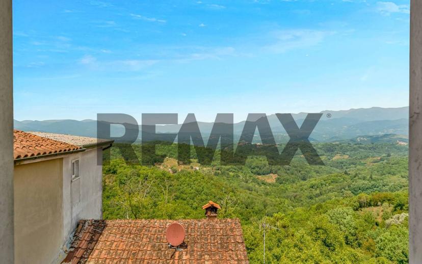 Trilocale da ristrutturare, piano terra, Fosdinovo — foto 14 di 25
