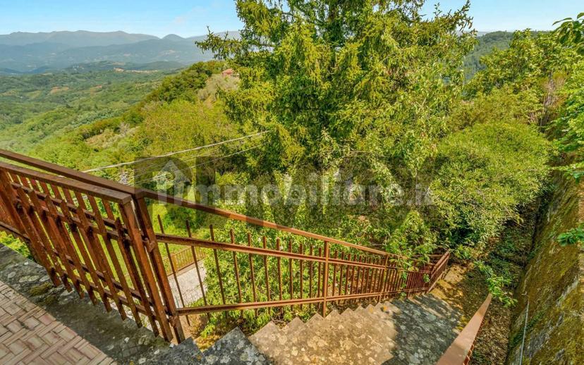 Trilocale da ristrutturare, piano terra, Fosdinovo — foto 17 di 25