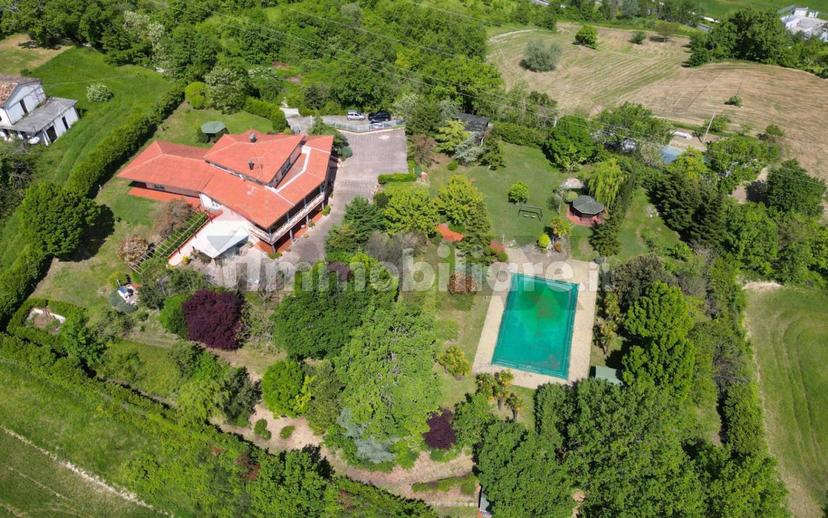 Villa unifamiliare, buono stato, 733 m², Colle Paganello, Fabriano — foto 4 di 43