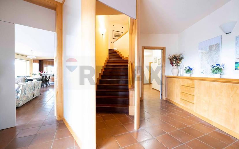 Villa unifamiliare, buono stato, 733 m², Colle Paganello, Fabriano — foto 10 di 43