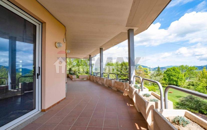 Villa unifamiliare, buono stato, 733 m², Colle Paganello, Fabriano — foto 8 di 43
