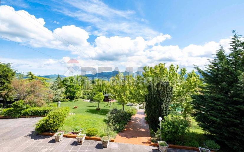 Villa unifamiliare, buono stato, 733 m², Colle Paganello, Fabriano — foto 16 di 43