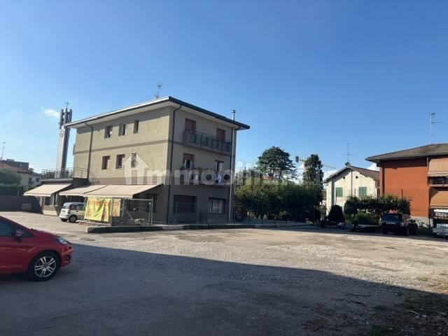 Trilocale via della Chiesa, Centro, Cassina Rizzardi — foto 14 di 16