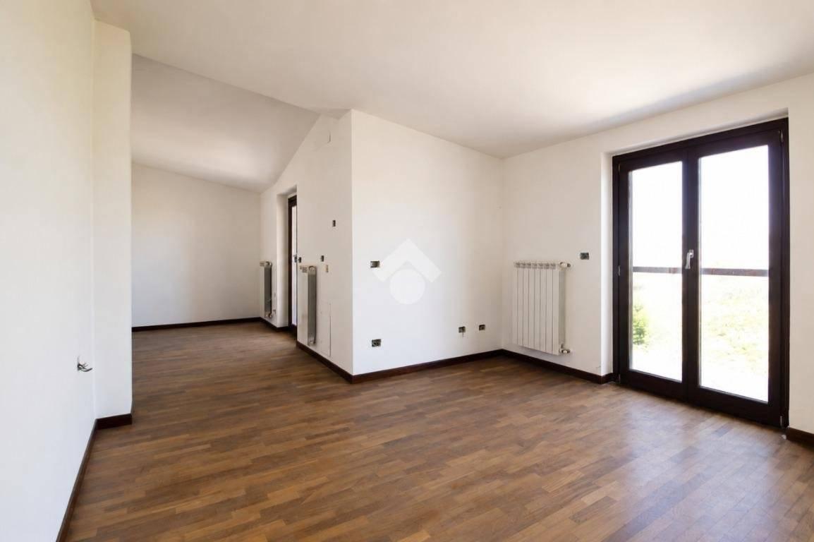 Villa a schiera via Piane Mozzone 45, Centro, Tollo