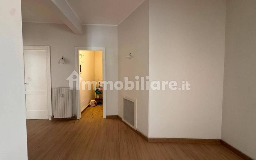 Trilocale via John Fitzgerald Kennedy 9, Semicentro, Campobasso — foto 9 di 33