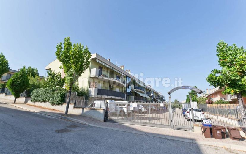 Quadrilocale ottimo stato, primo piano, Fonte Umano San Martino Alta, Città Sant'Angelo — foto 18 di 52