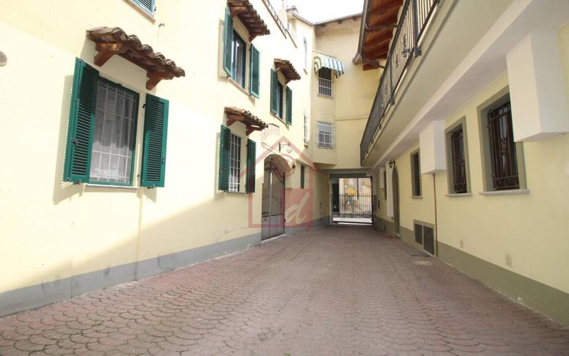 Trilocale via Collegio delle Orfane 4, Centro, Vercelli — foto 11 di 28