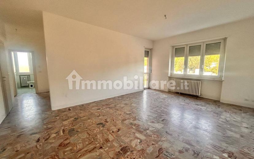 Quadrilocale via Fratelli Vicari 123, Centro, Castagnole delle Lanze