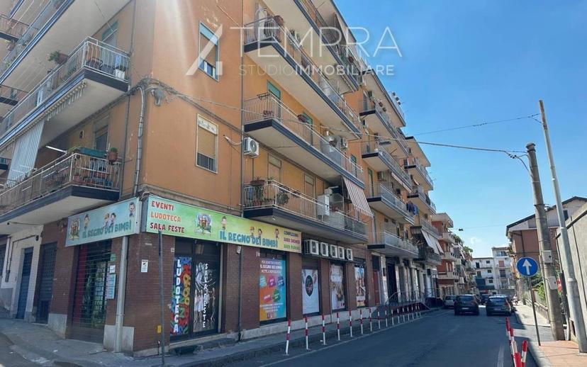 Appartamento via Cadore 4, Adrano — foto 3 di 28