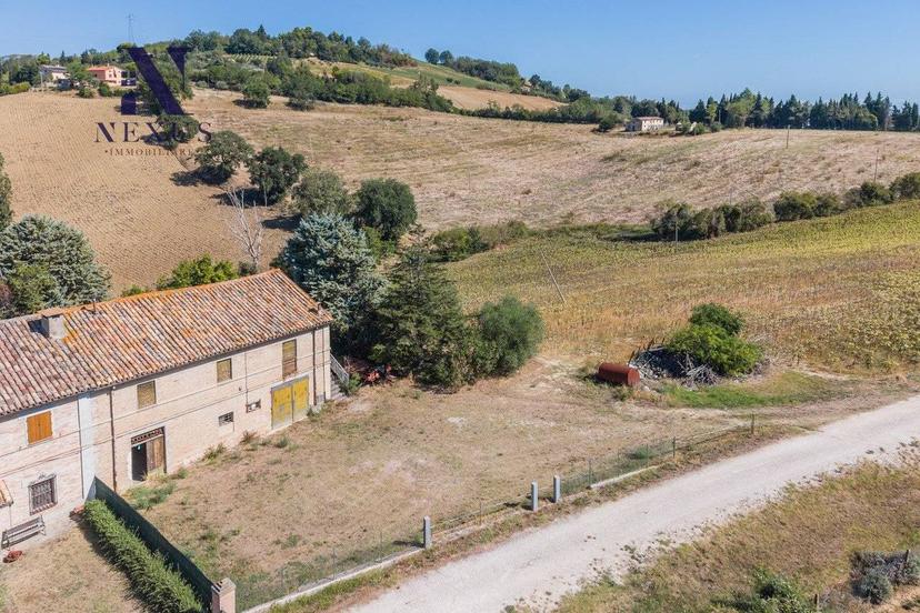 Casa colonica via Monbaroccese, Colli al Metauro — foto 21 di 52