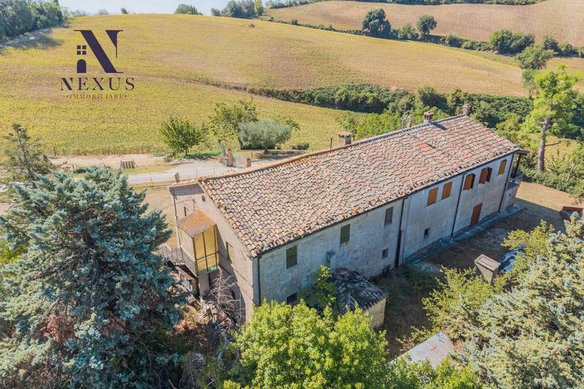 Casa colonica via Monbaroccese, Colli al Metauro — foto 32 di 52