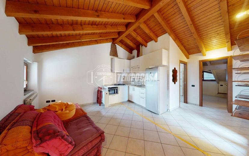 Bilocale via san pietro 18, Centro, Binago — foto 10 di 19