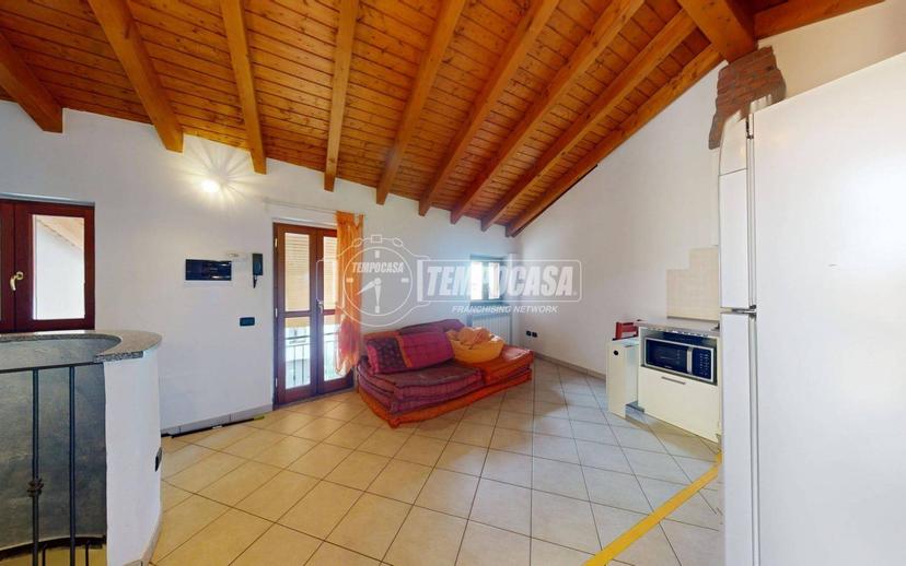 Bilocale via san pietro 18, Centro, Binago — foto 18 di 19