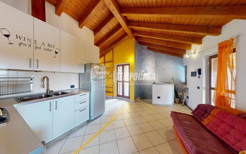 Bilocale via san pietro 18, Centro, Binago — foto 9 di 19